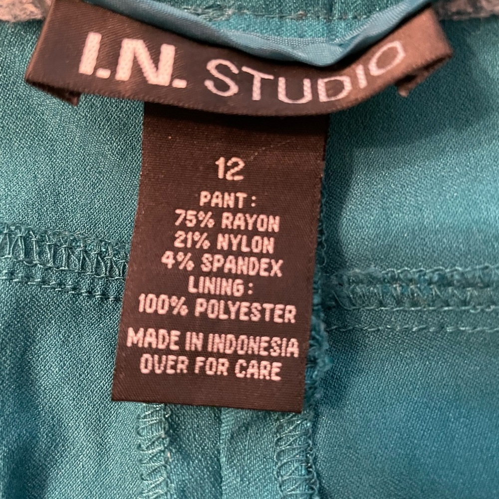 I.N. Studio Stretch Mid-Rise Ankle Jeans—Price Firm. - Picture 2 of 5